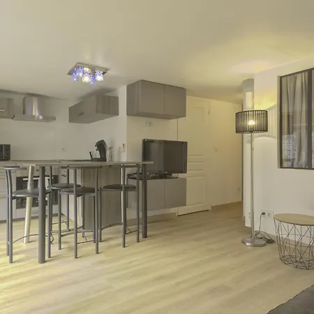 Apartment Le Jardin De T2 Hyper Center