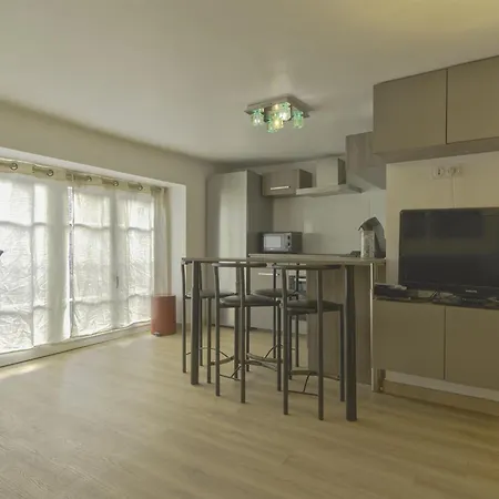 Apartment Le Jardin De T2 Hyper Center