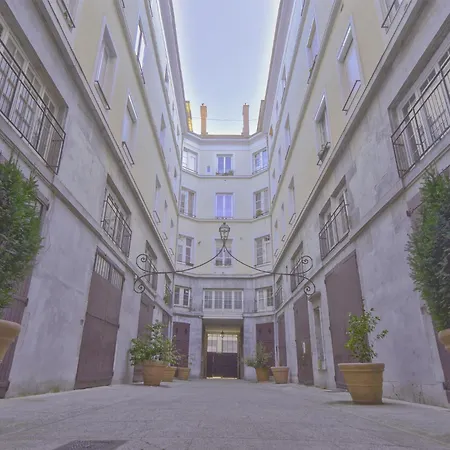 Apartment Le Jardin De T2 Hyper Center Grenoble